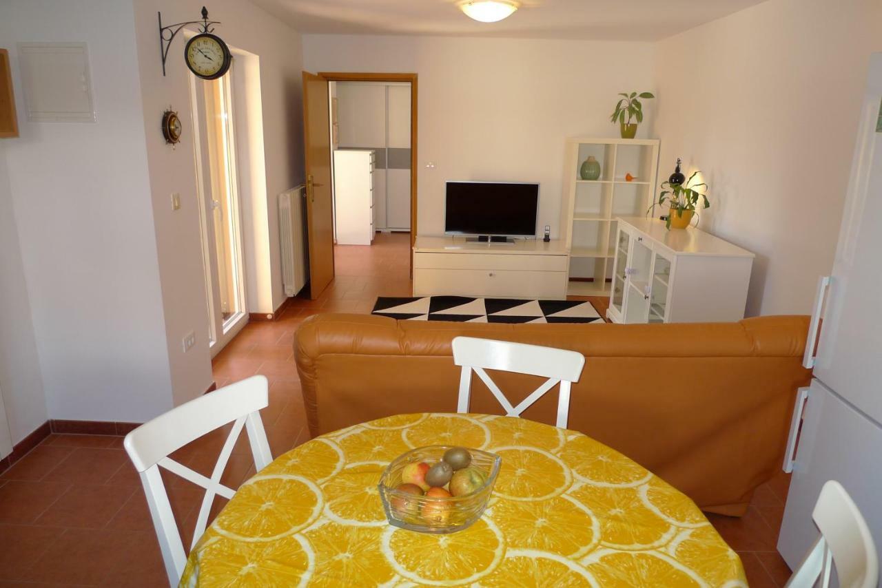 Studio Apartments Seka Ρόβινι Εξωτερικό φωτογραφία